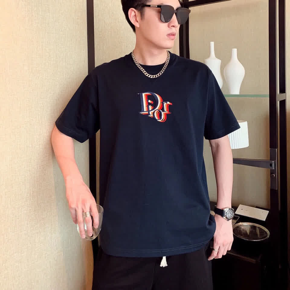 DIOR — DIOR